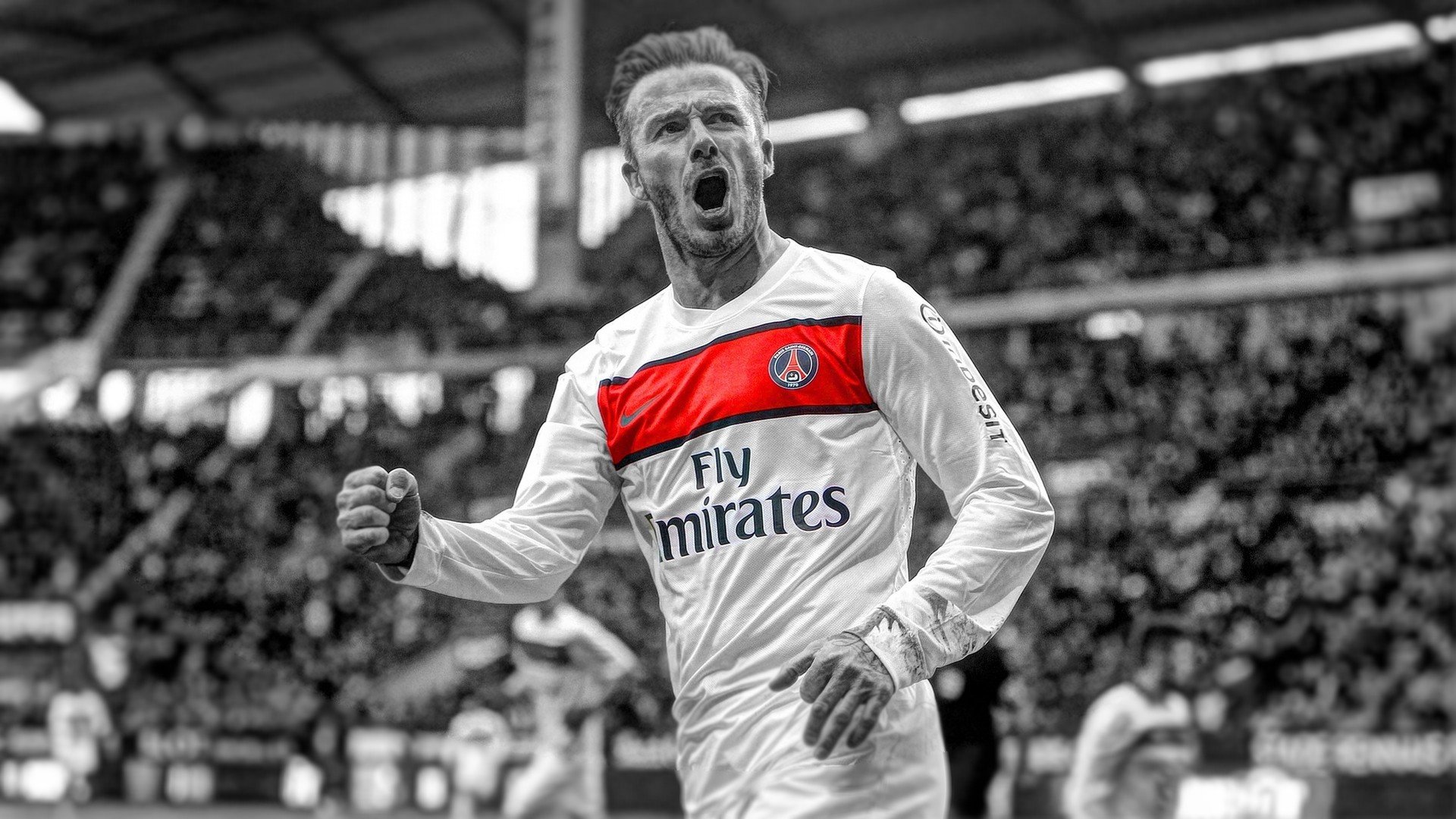 ac世界杯2026-阿斯顿马丁鏖战红牛车队，汉密尔顿刷新纪录，F1银石站上演速度与激情的极限狂欢